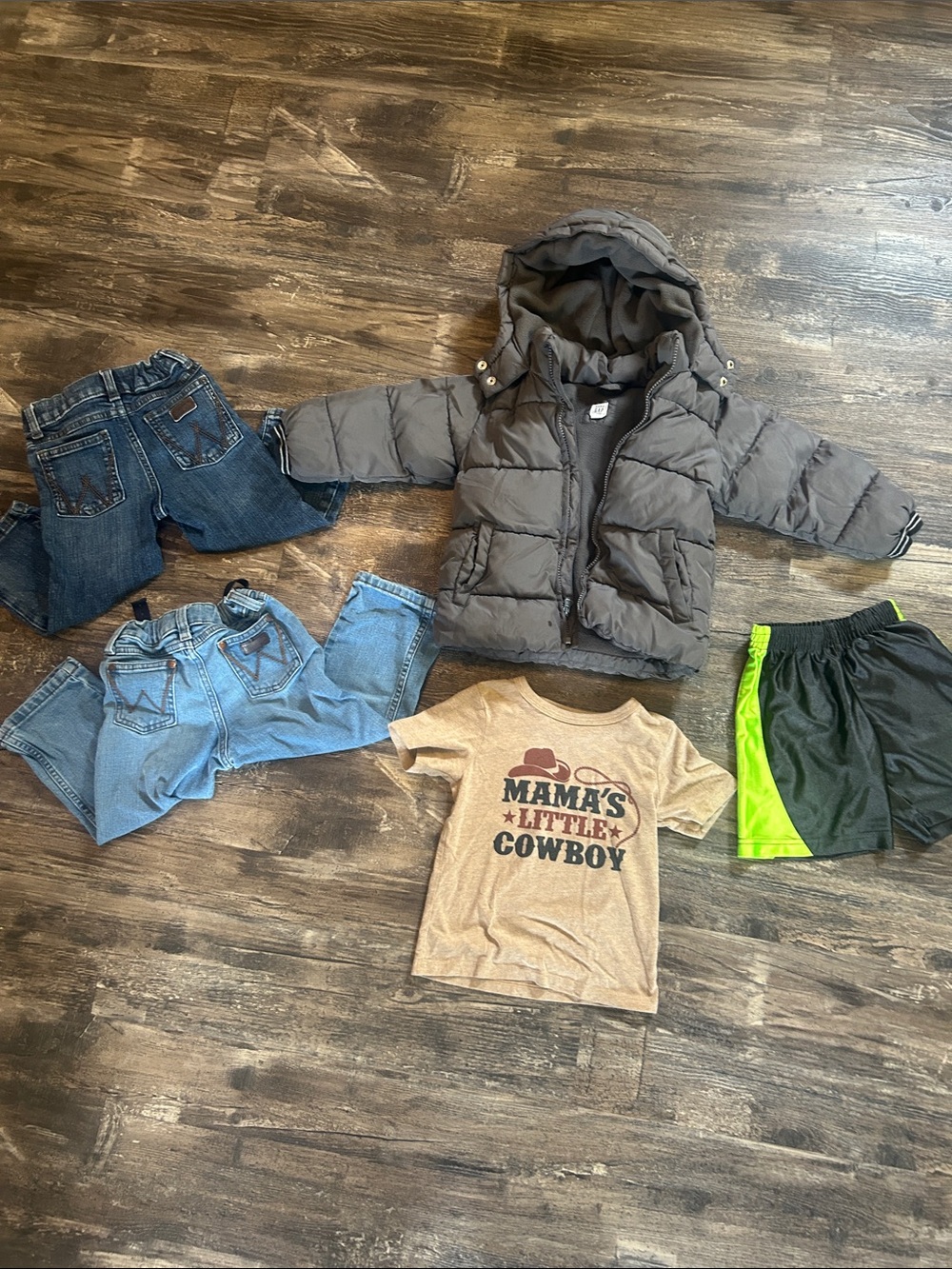 Boys 3T bundle with Wrangler jeans.